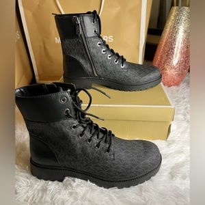 New Alistair Michael Kors Bootie